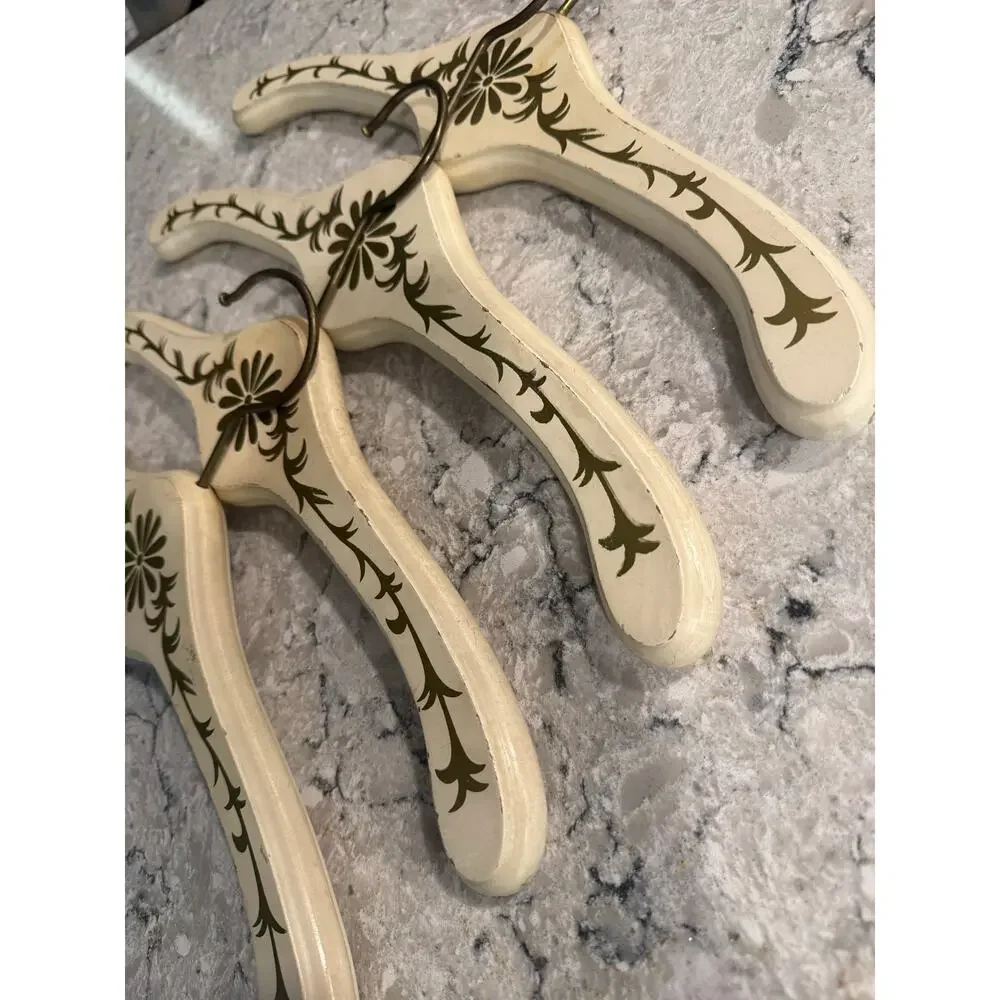 Set of 8 1960s Vintage Italian Florentine Gilt Wood Clothing Hangers
